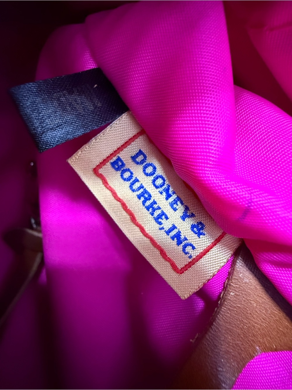Dooney & Bourke Lime Green Nylon Shoulder Bag Pink Lining. - Picture 2 of 12